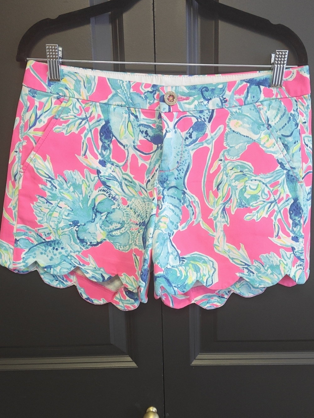 Lilly Pulitzer Pink Floral Scallop Hem Mid Waist Shorts